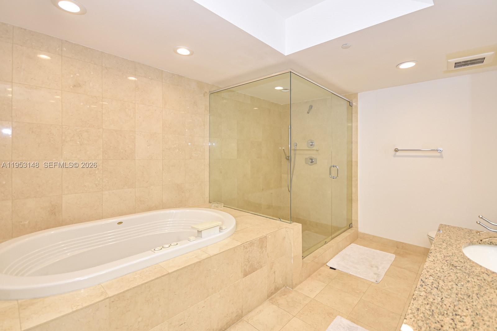 17201 Collins Ave #707, Sunny Isles Beach FL 33160