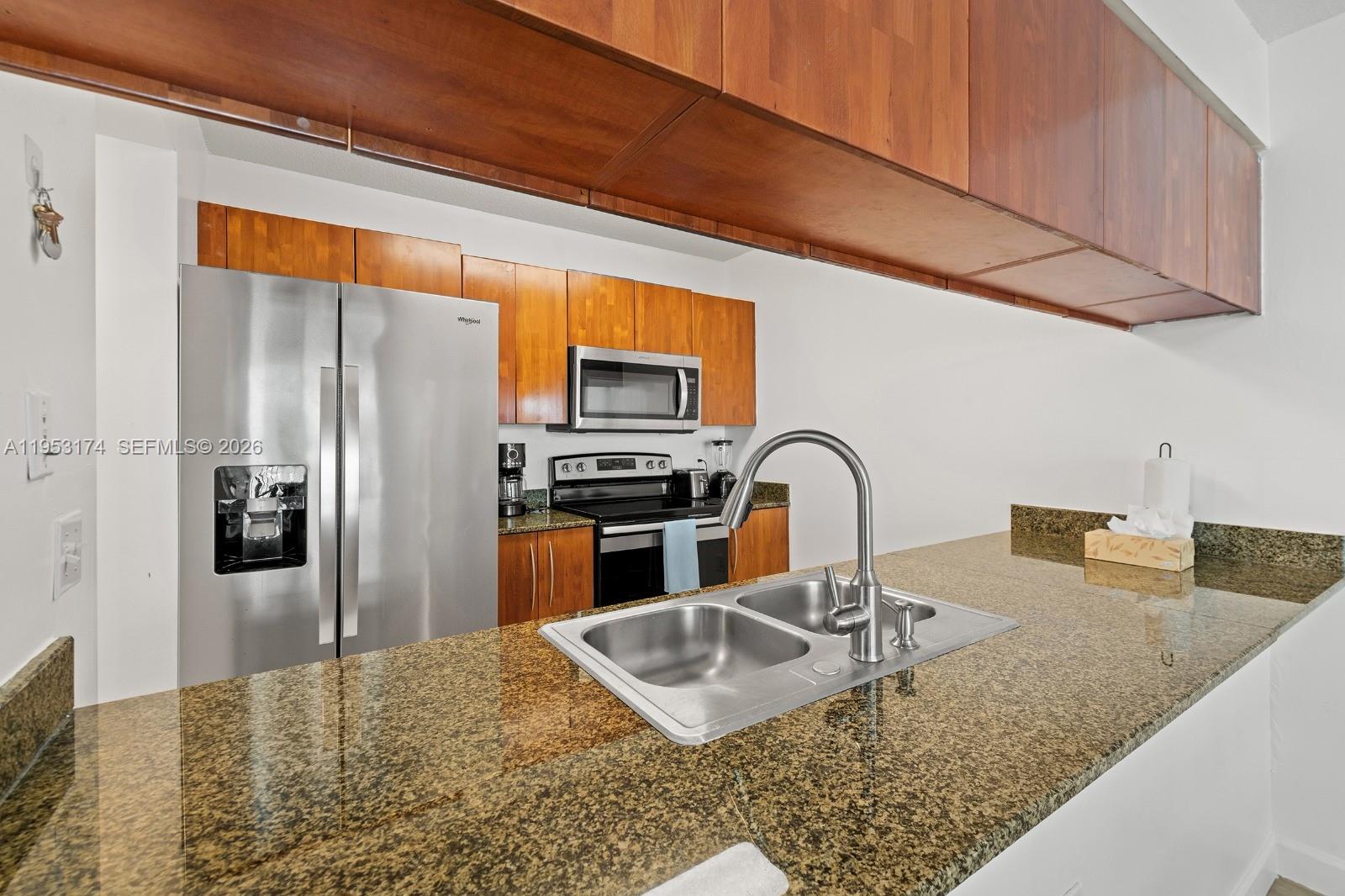 1200 Brickell Bay Dr #2414, Miami FL 33131