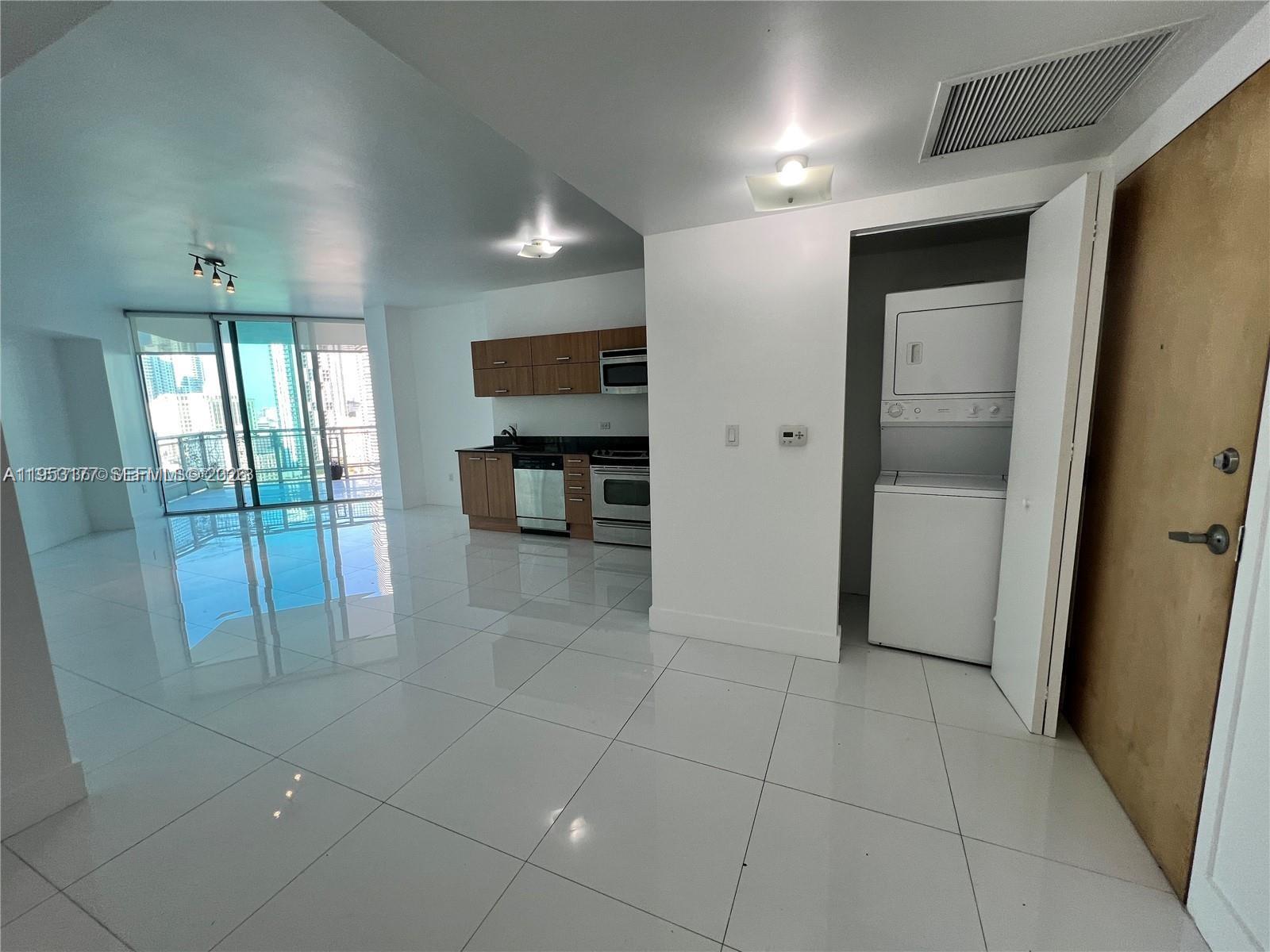 350 S Miami Ave #1907, Miami FL 33130