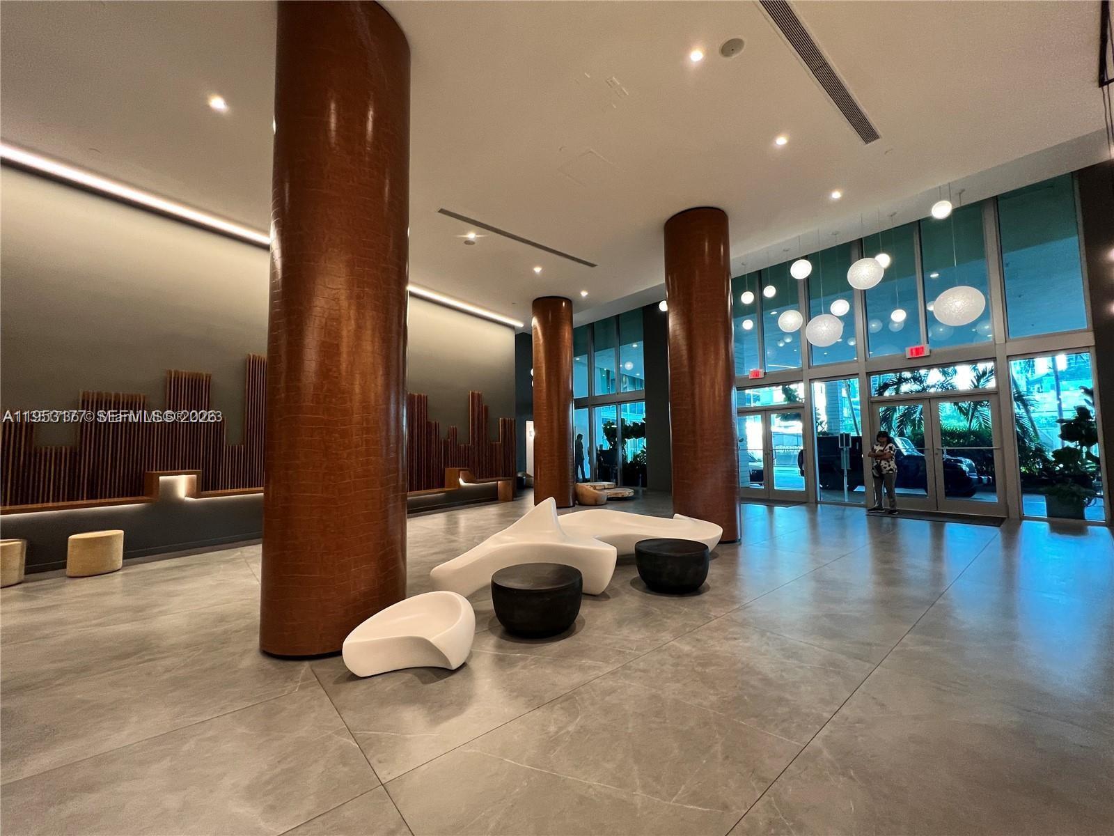 350 S Miami Ave #1907, Miami FL 33130