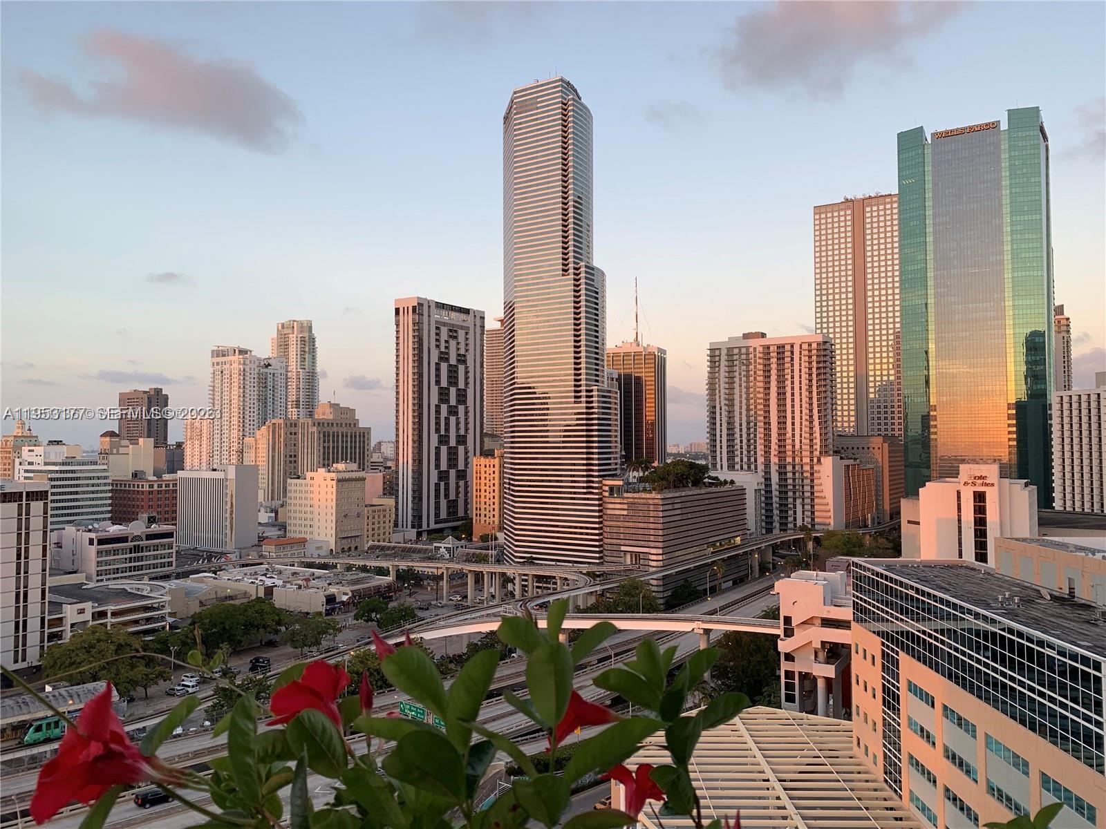 350 S Miami Ave #1907, Miami FL 33130