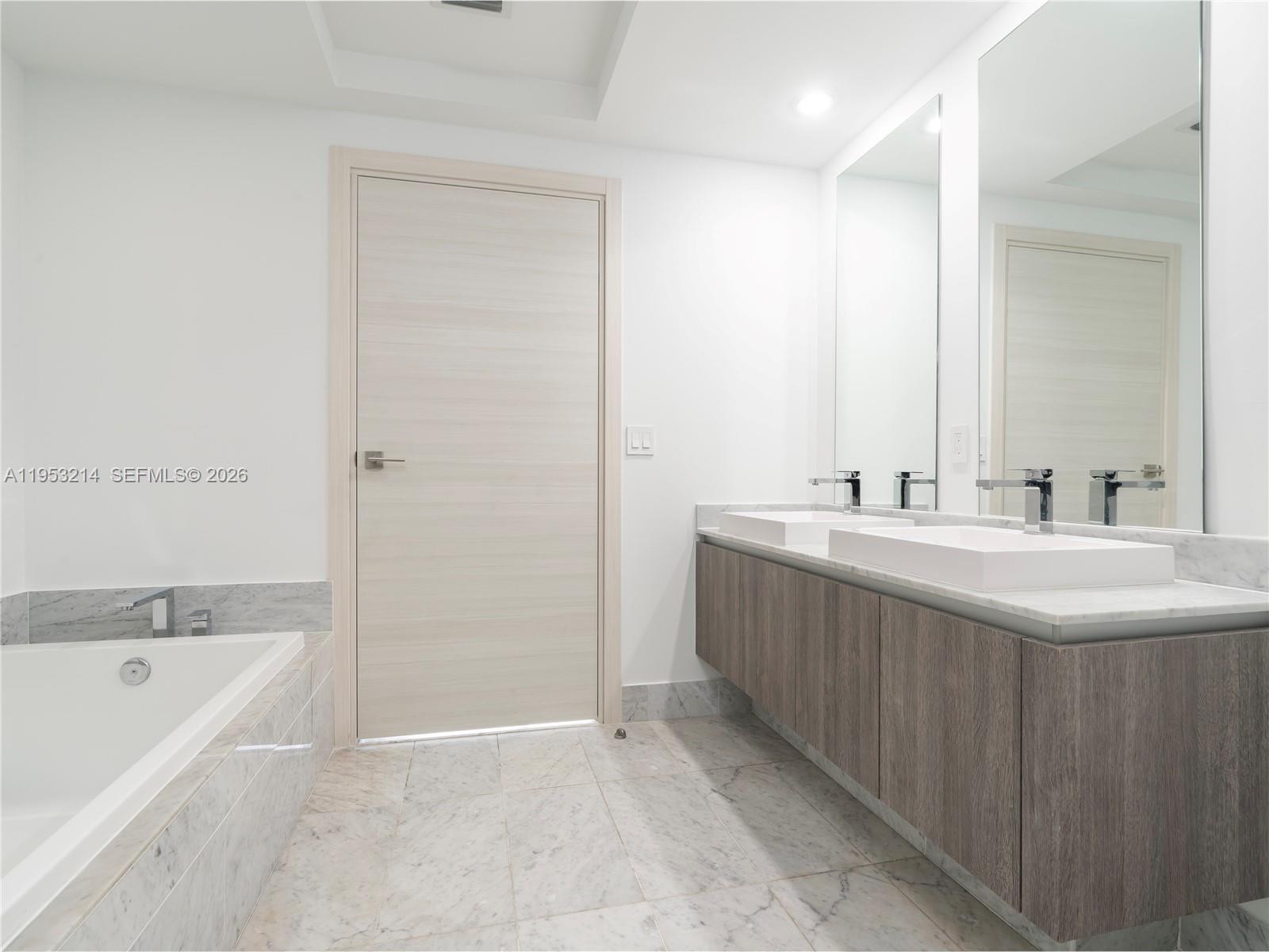 801 S Miami Ave #4709, Miami FL 33130