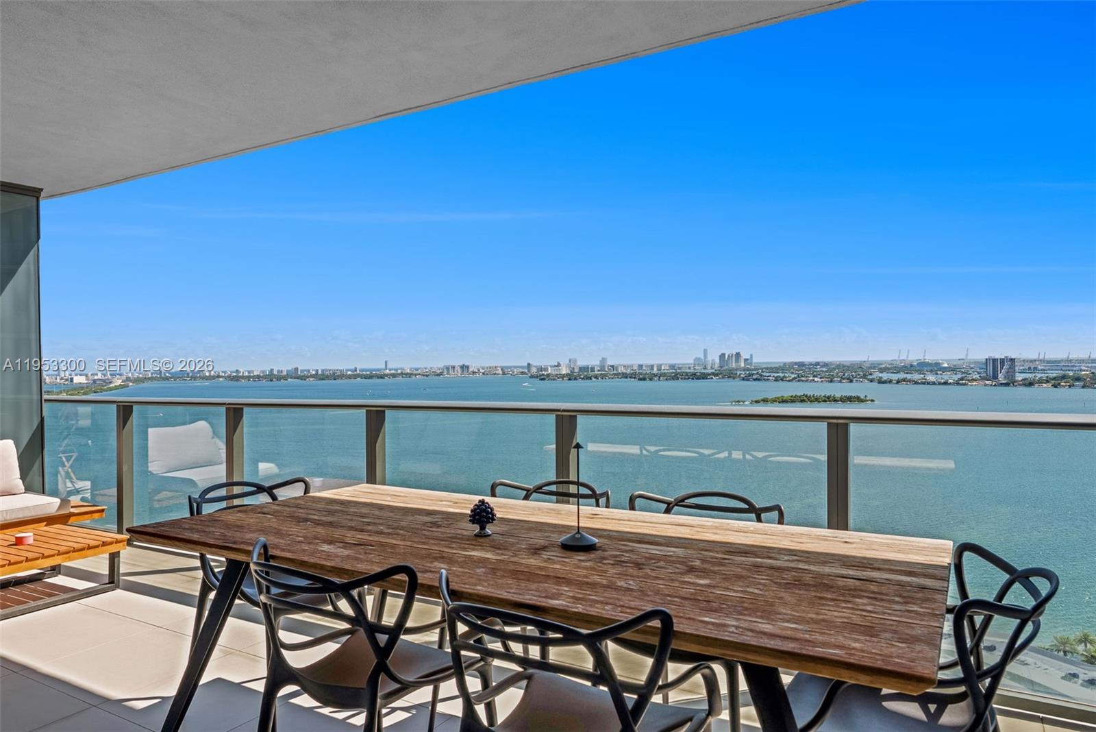 650 NE 32 St #2703, Miami FL 33137
