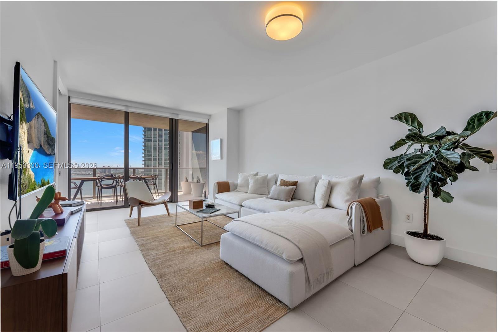 650 NE 32 St #2703, Miami FL 33137