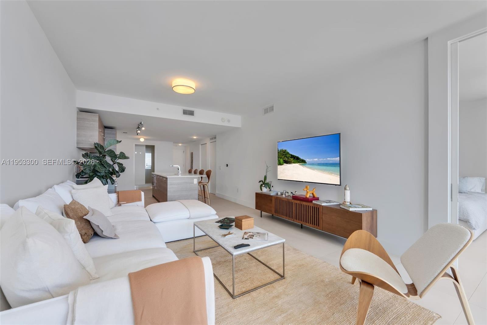 650 NE 32 St #2703, Miami FL 33137