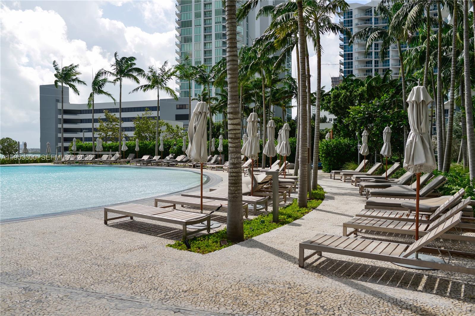 650 NE 32 St #2703, Miami FL 33137