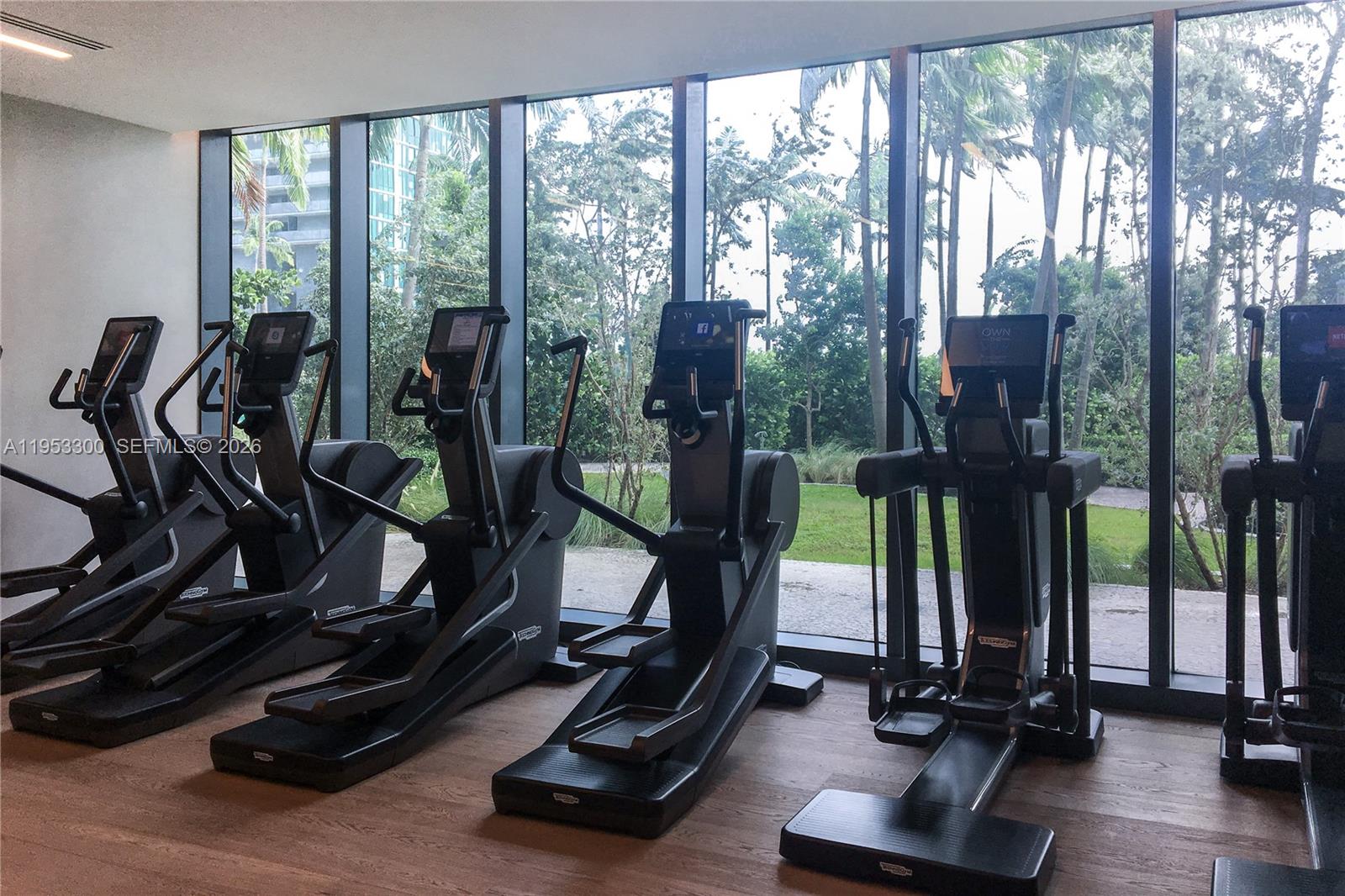 650 NE 32 St #2703, Miami FL 33137