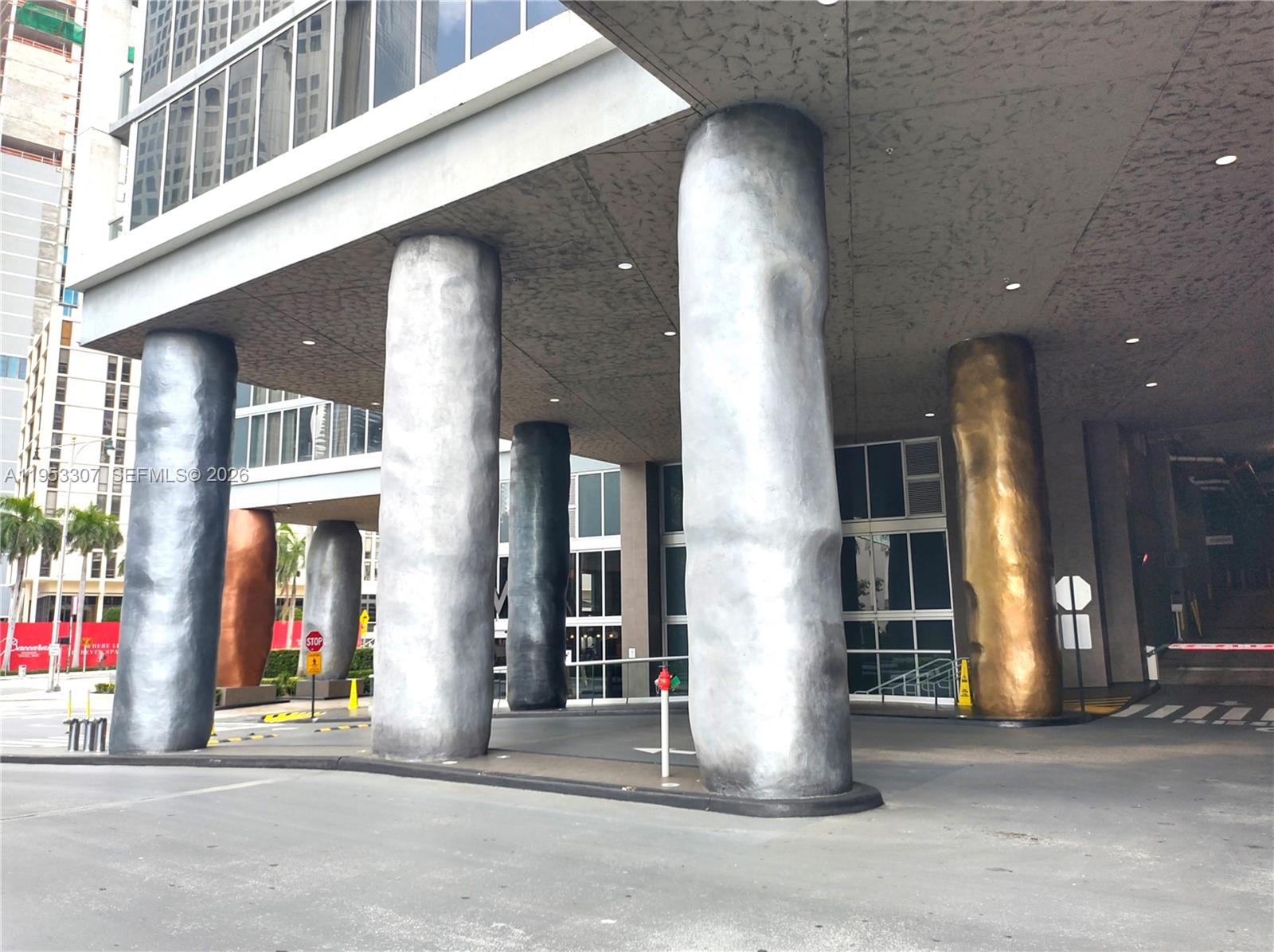 465 Brickell Ave #4402, Miami FL 33131