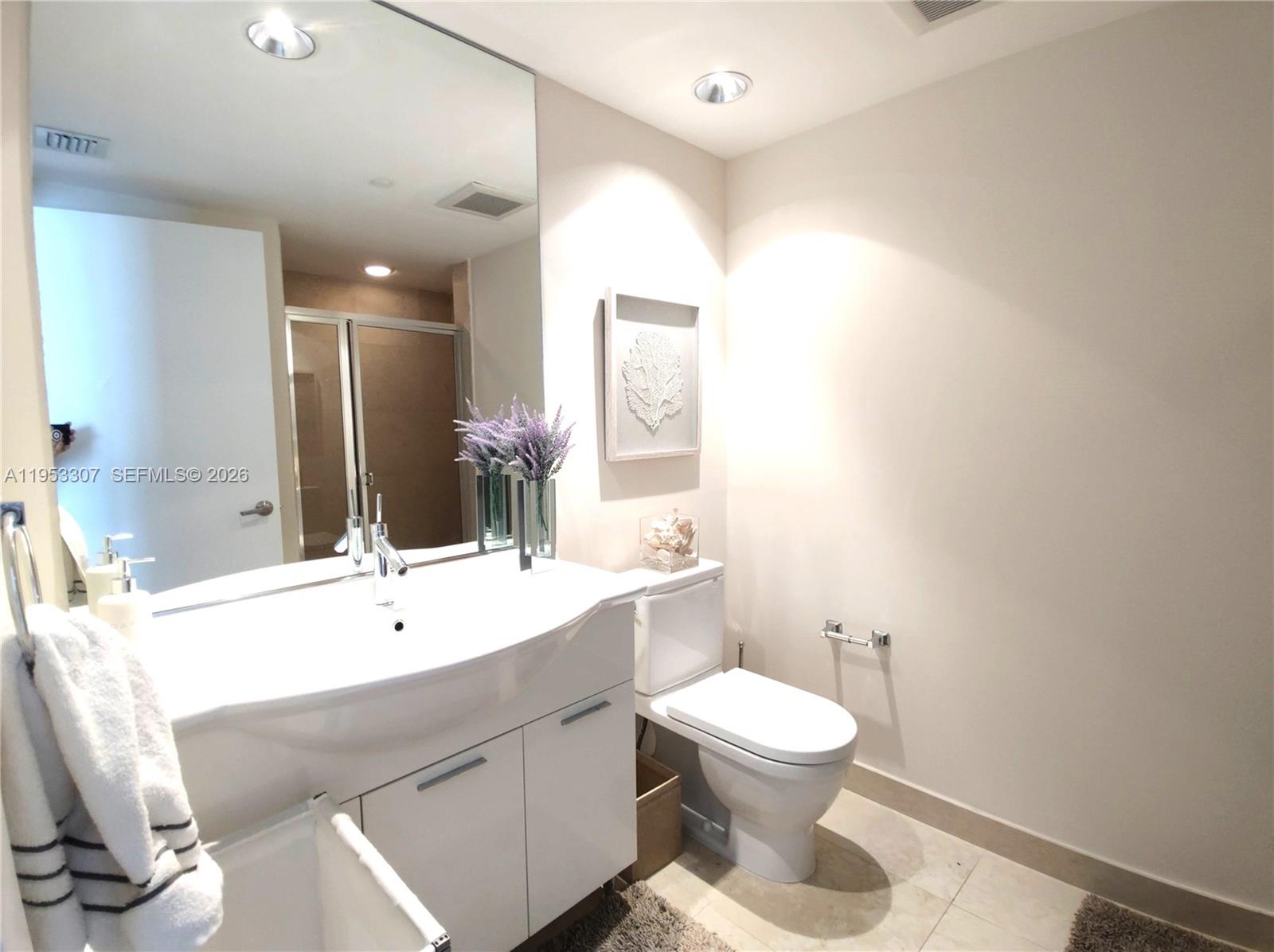 465 Brickell Ave #4402, Miami FL 33131