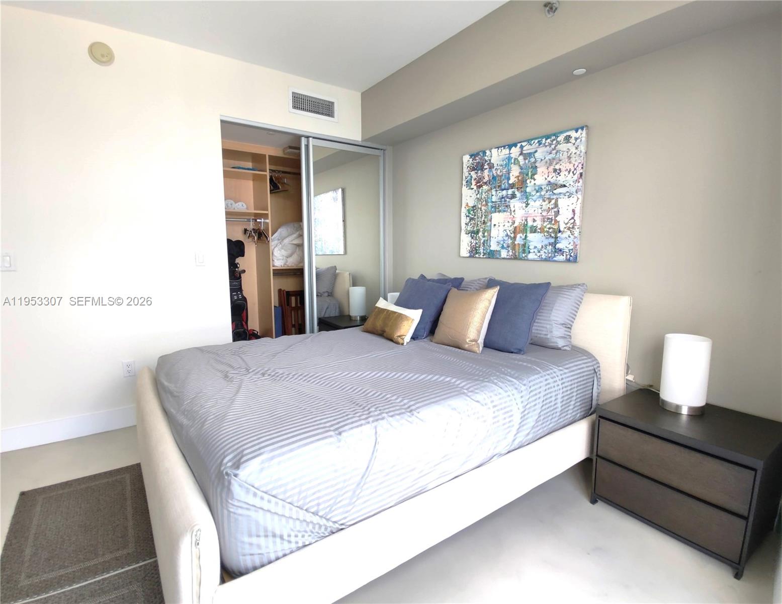 465 Brickell Ave #4402, Miami FL 33131