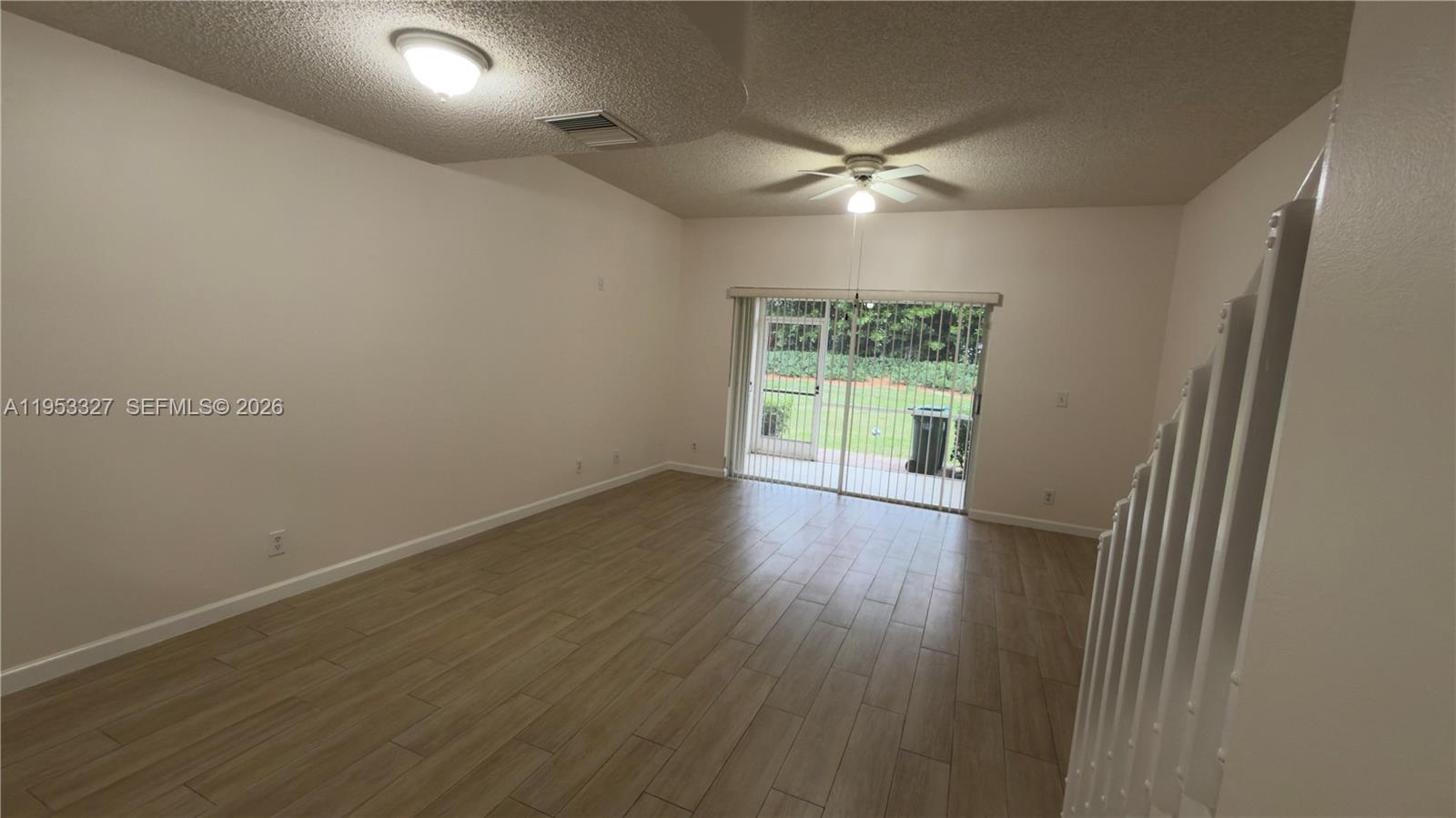 16727 Hemingway Dr, Weston FL 33326