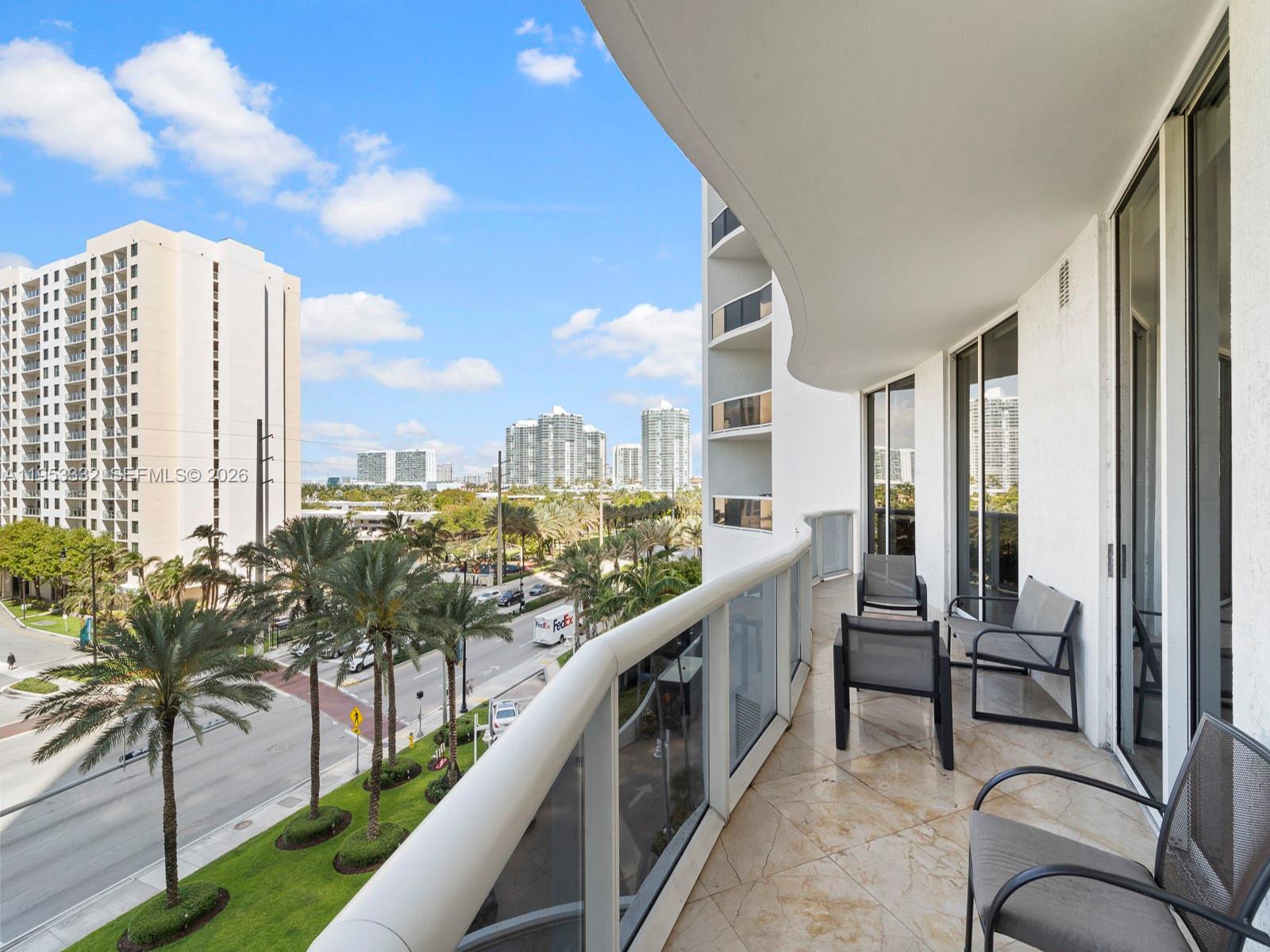 15901 Collins Ave #405, Sunny Isles Beach FL 33160