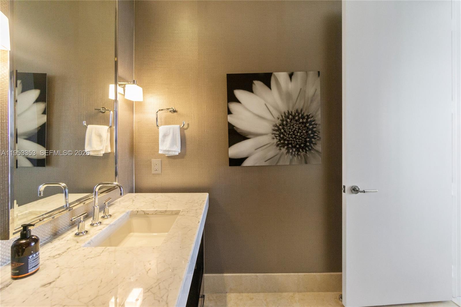 9705 Collins Ave #1905N, Bal Harbour FL 33154