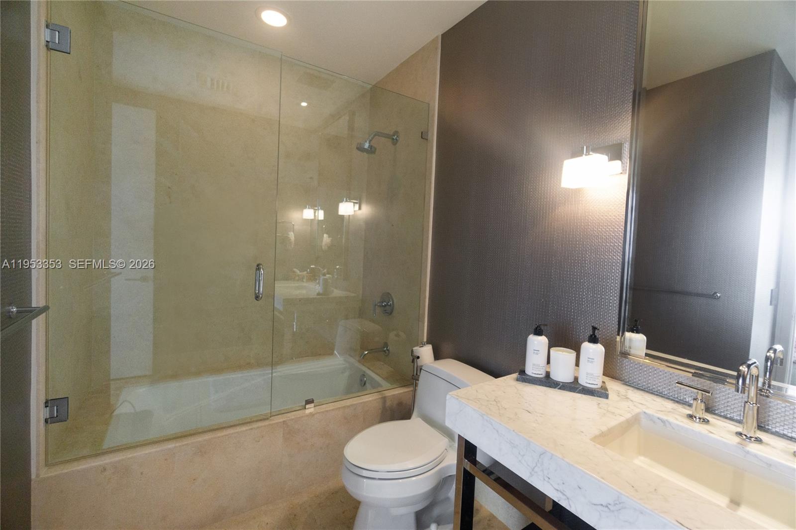 9705 Collins Ave #1905N, Bal Harbour FL 33154