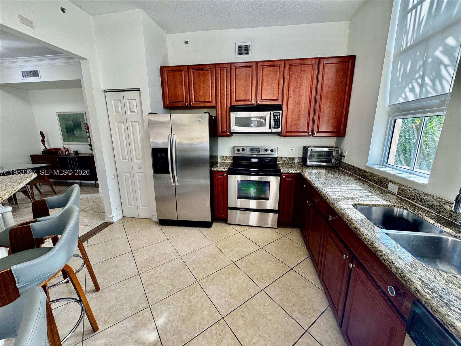 3001 NE 185th St #514, Aventura FL 33180