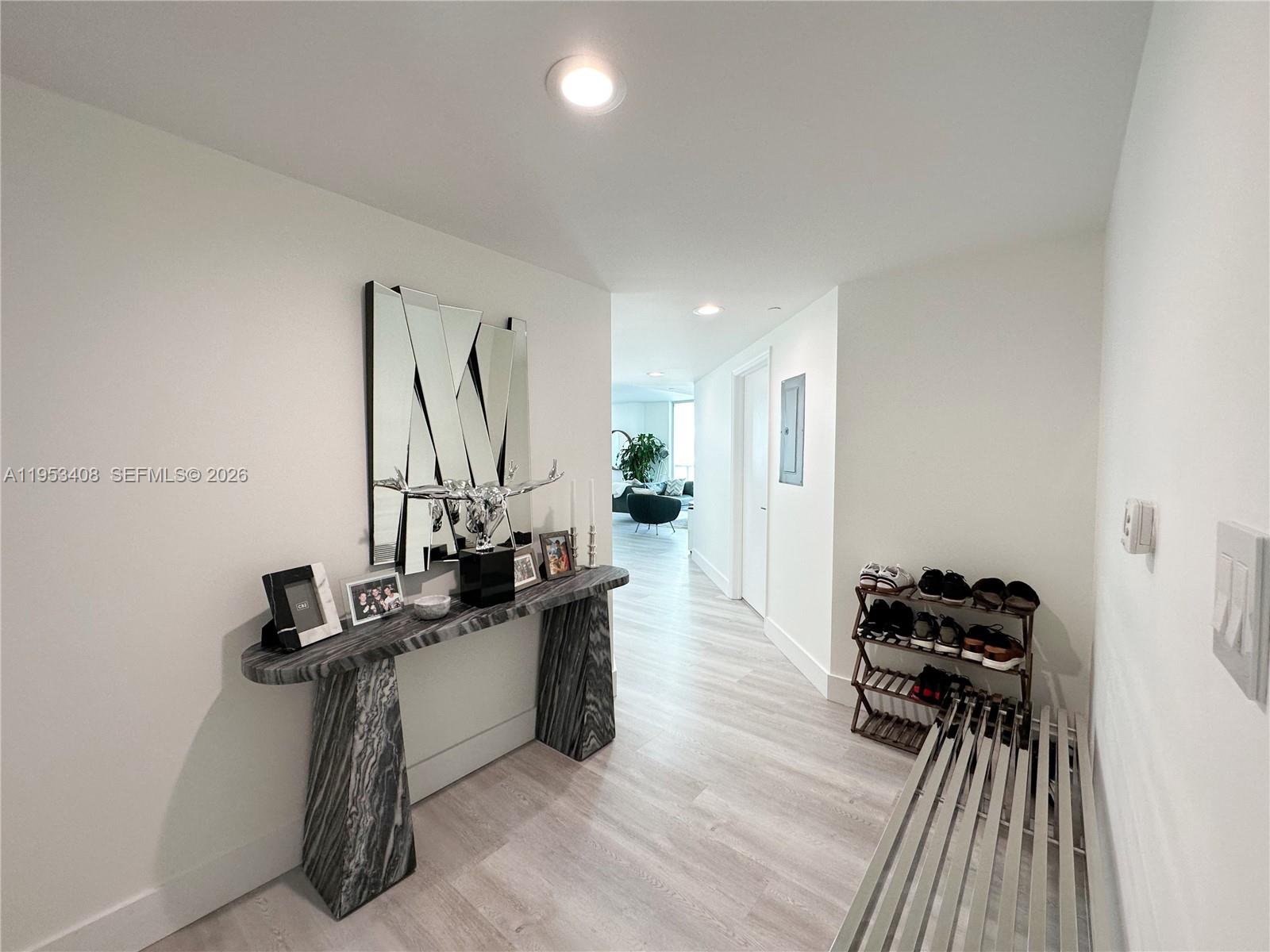 55 SE 6th St #1601, Miami FL 33131