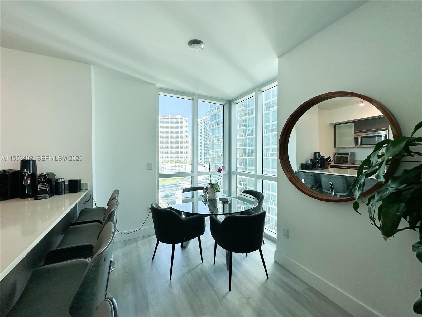 55 SE 6th St #1601, Miami FL 33131