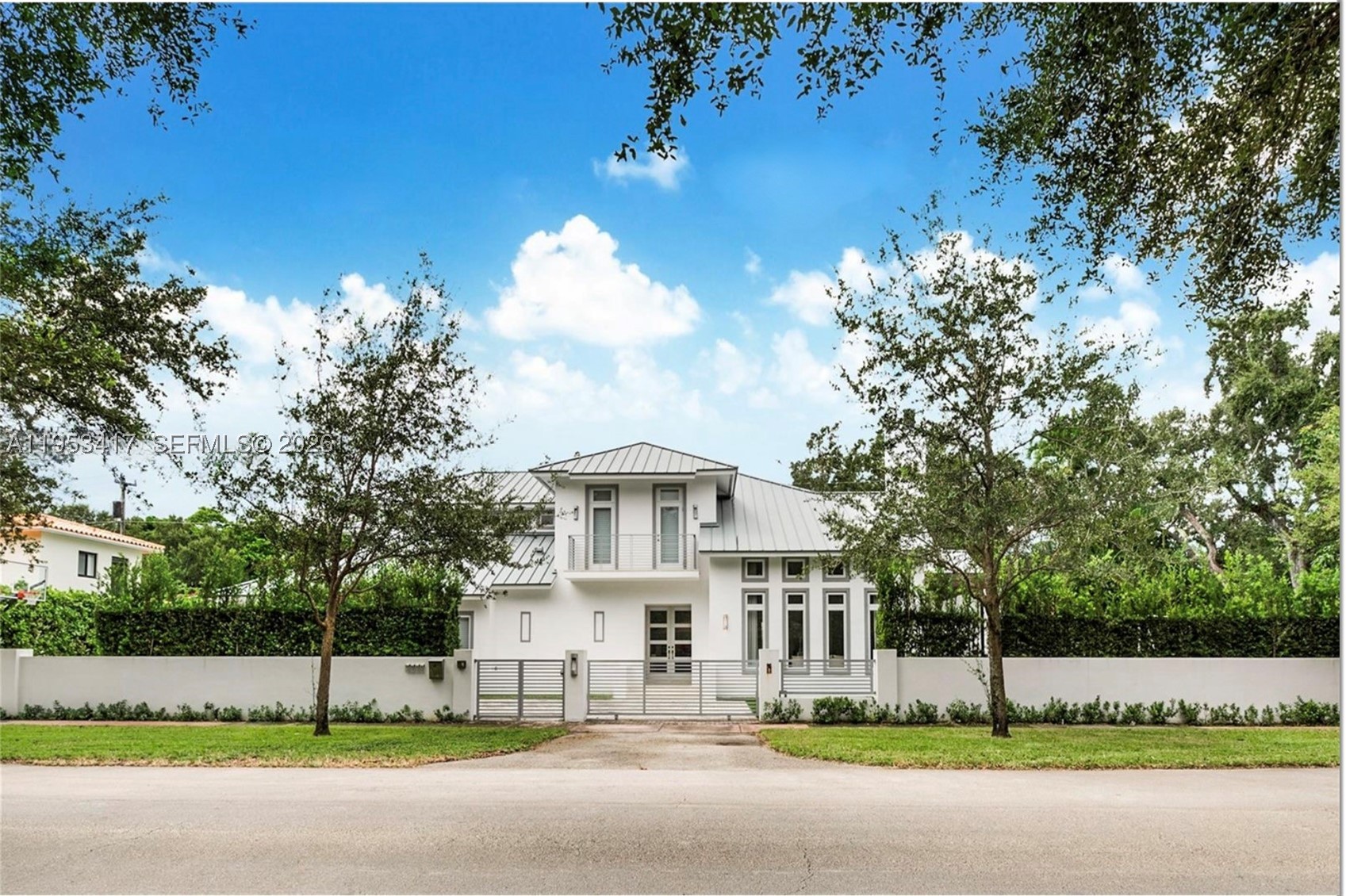 6900 Barquera St, Coral Gables FL 33146