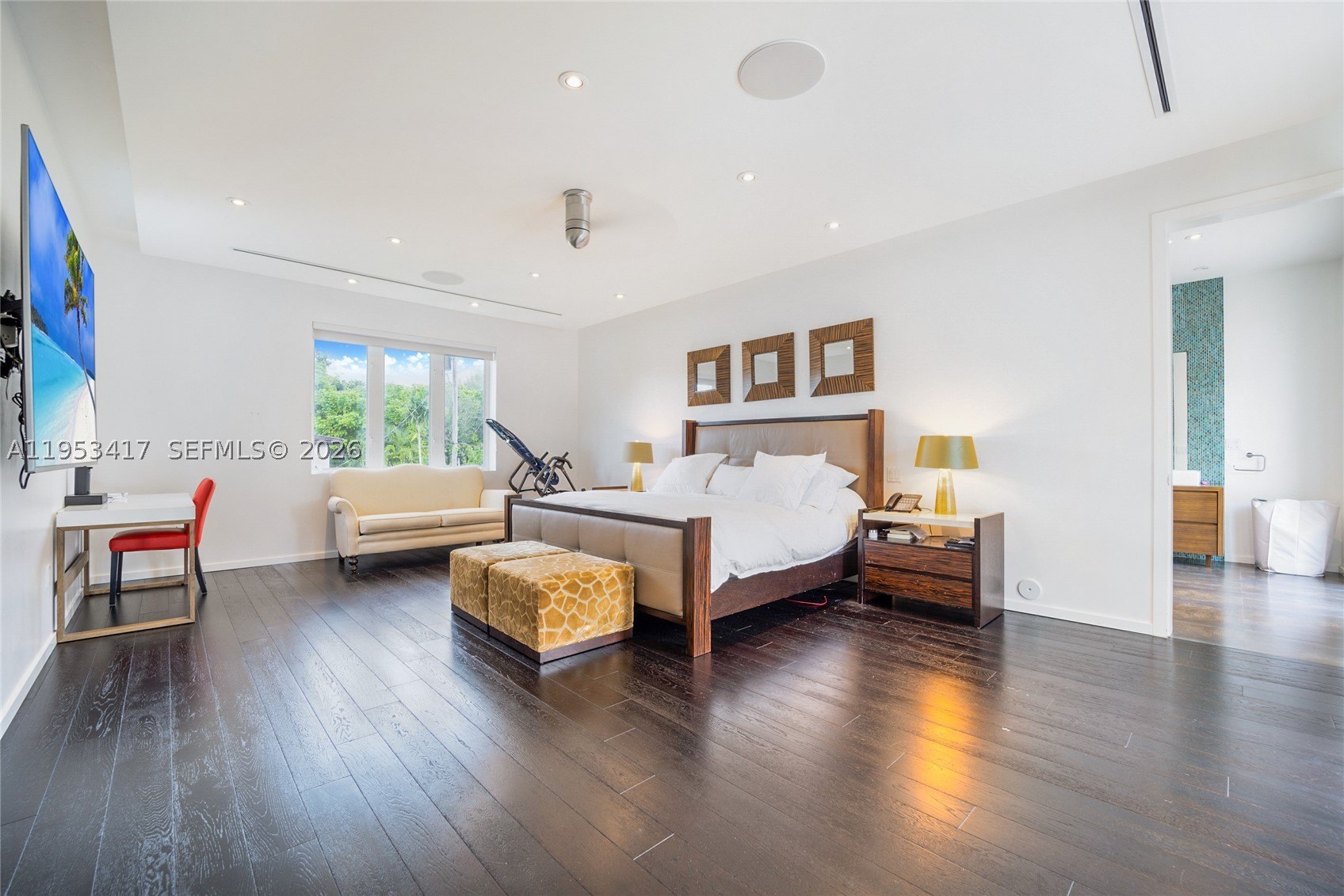 6900 Barquera St, Coral Gables FL 33146