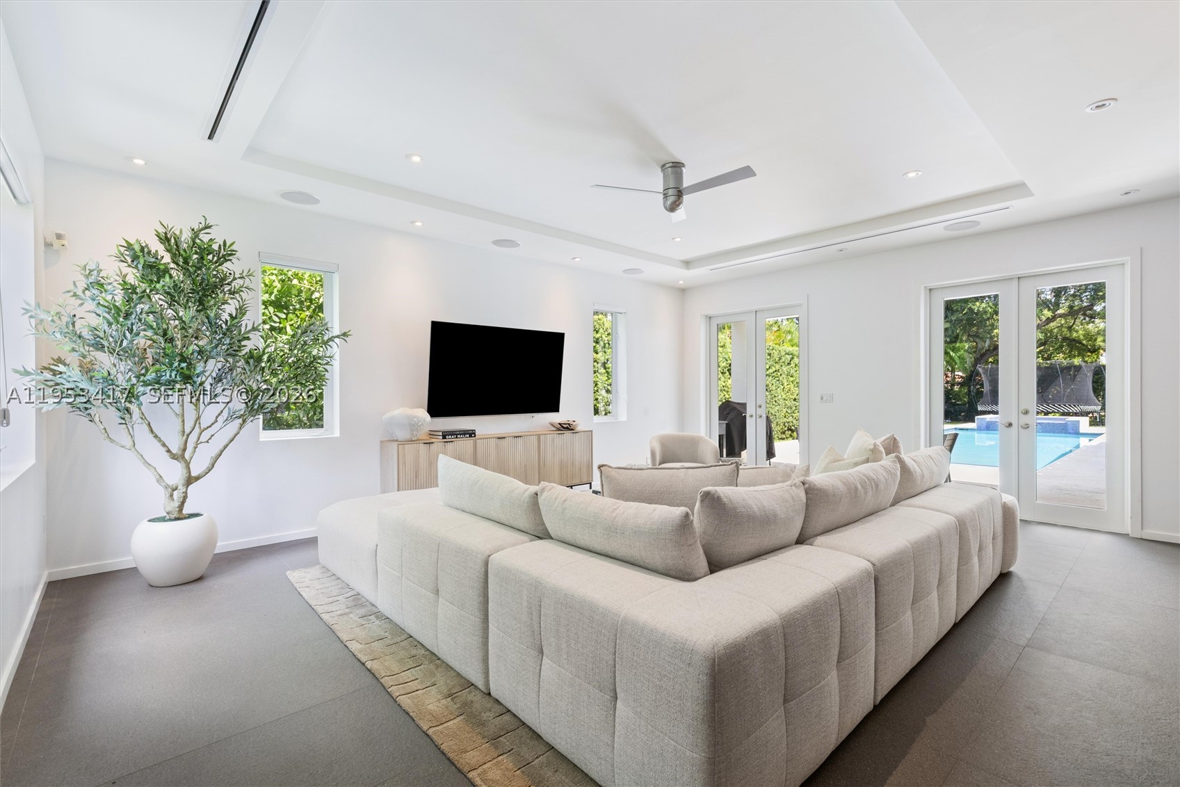 6900 Barquera St, Coral Gables FL 33146