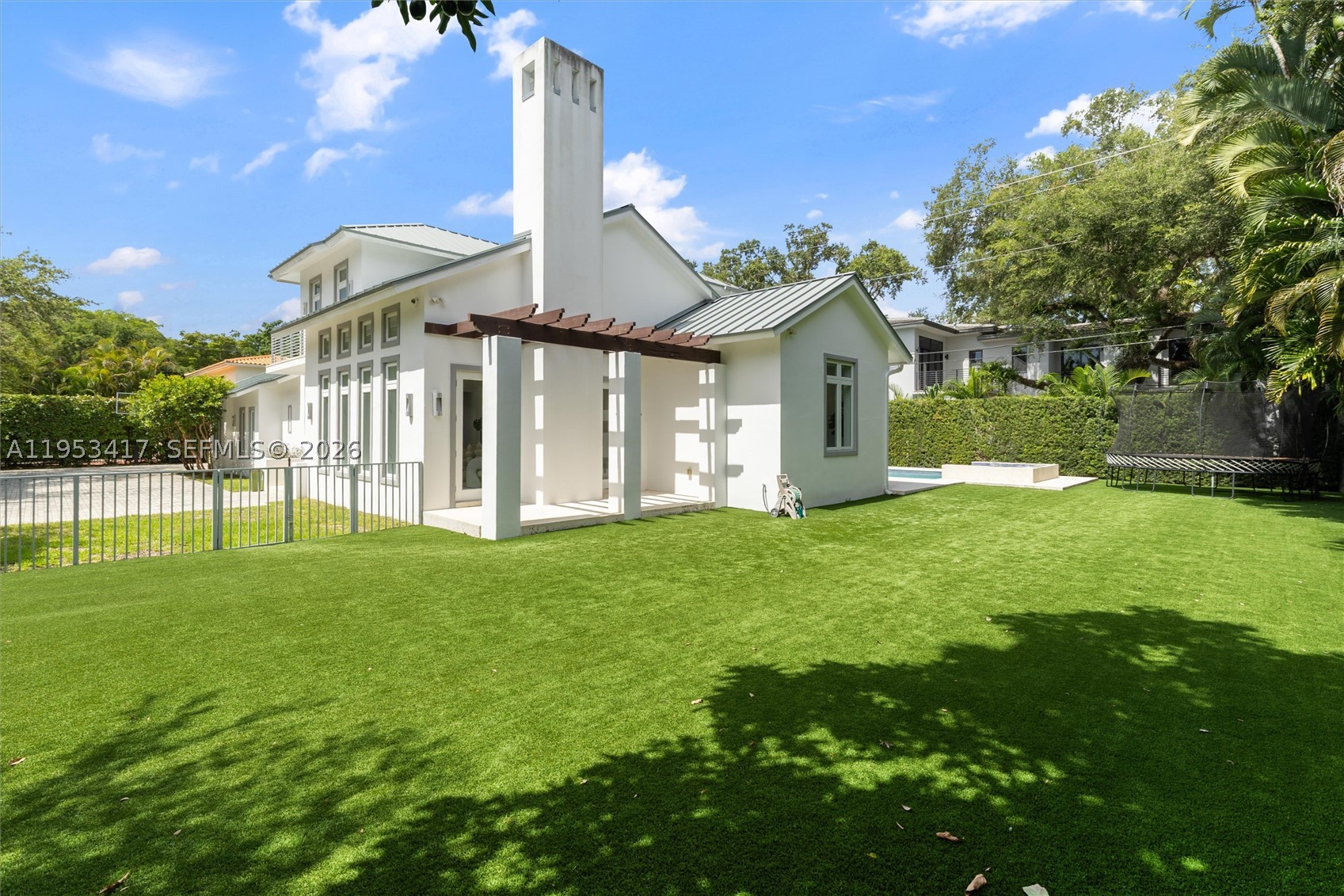 6900 Barquera St, Coral Gables FL 33146