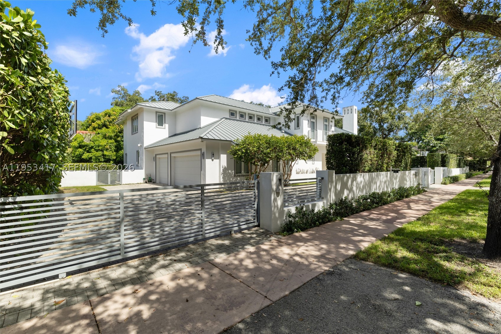 6900 Barquera St, Coral Gables FL 33146