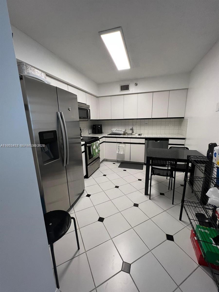3530 Mystic Pointe Dr #1708, Aventura FL 33180