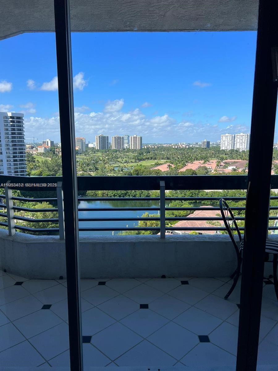 3530 Mystic Pointe Dr #1708, Aventura FL 33180