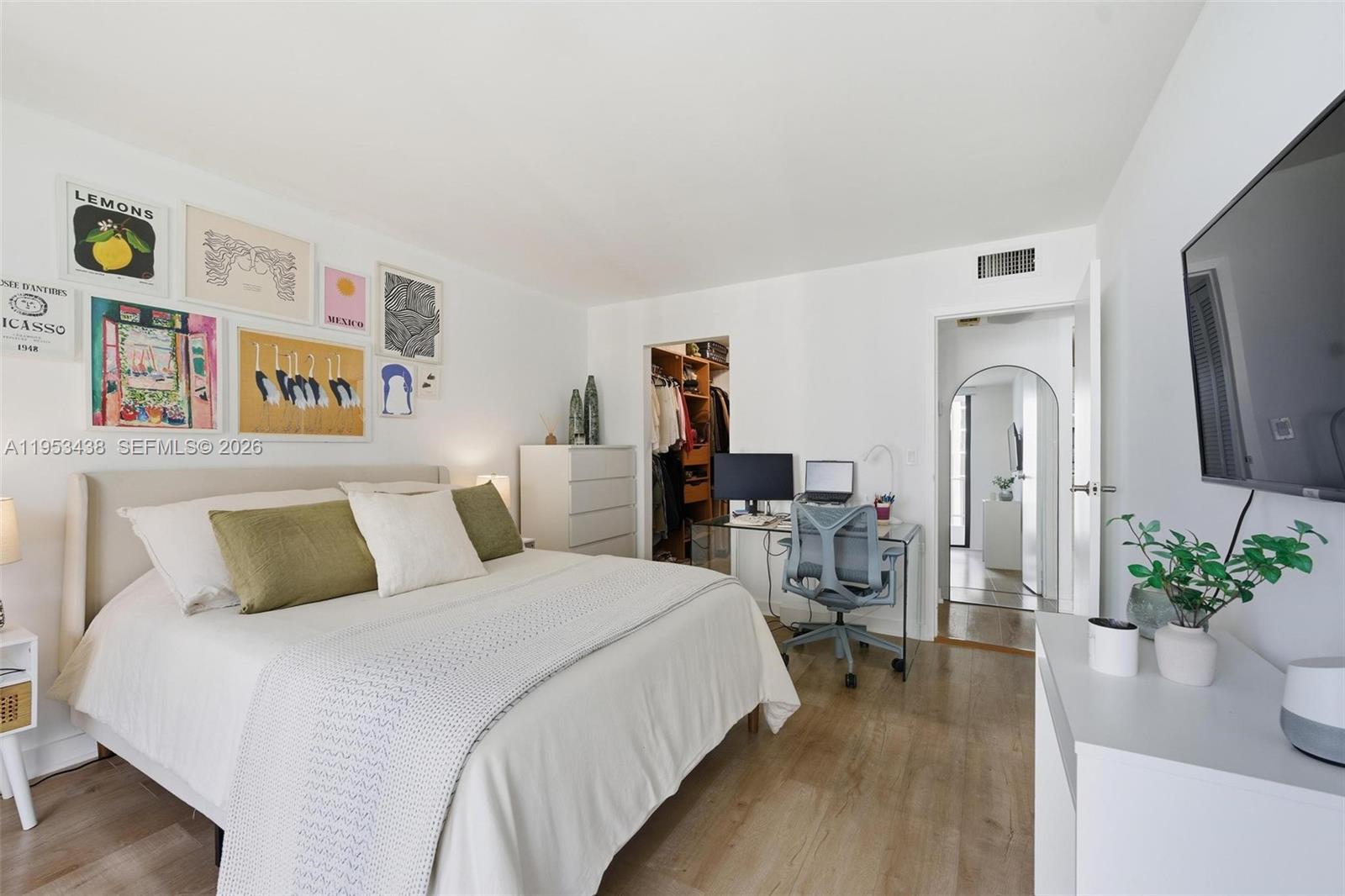 200 SE 15th Rd #11H, Miami FL 33129