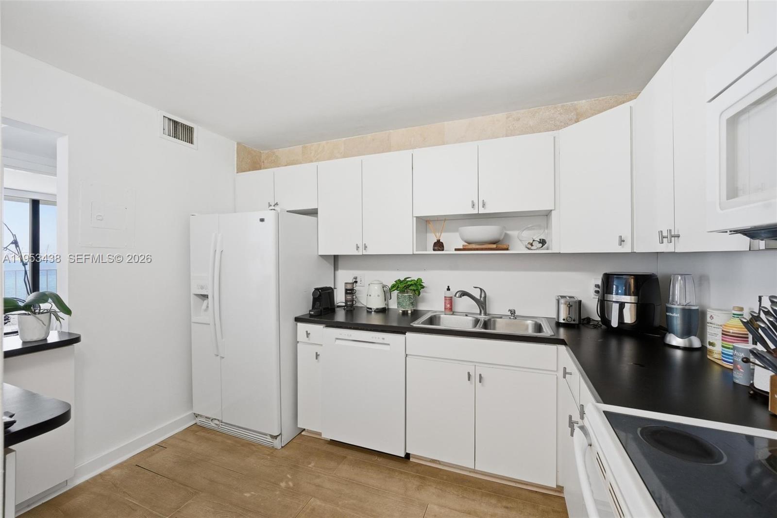 200 SE 15th Rd #11H, Miami FL 33129
