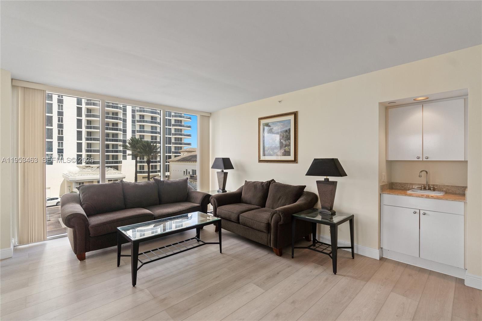 4775 Collins Ave #507, Miami Beach FL 33140