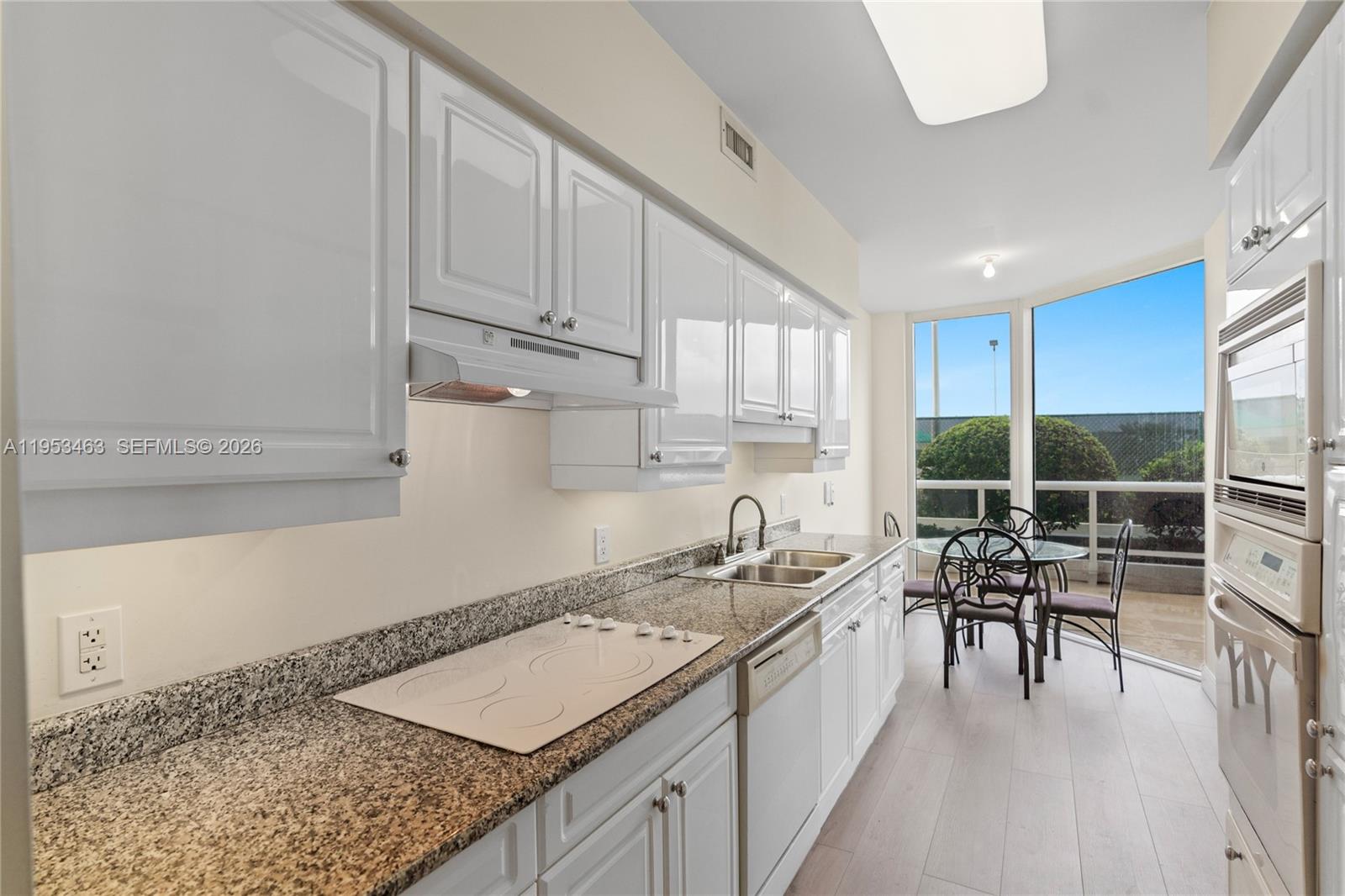 4775 Collins Ave #507, Miami Beach FL 33140