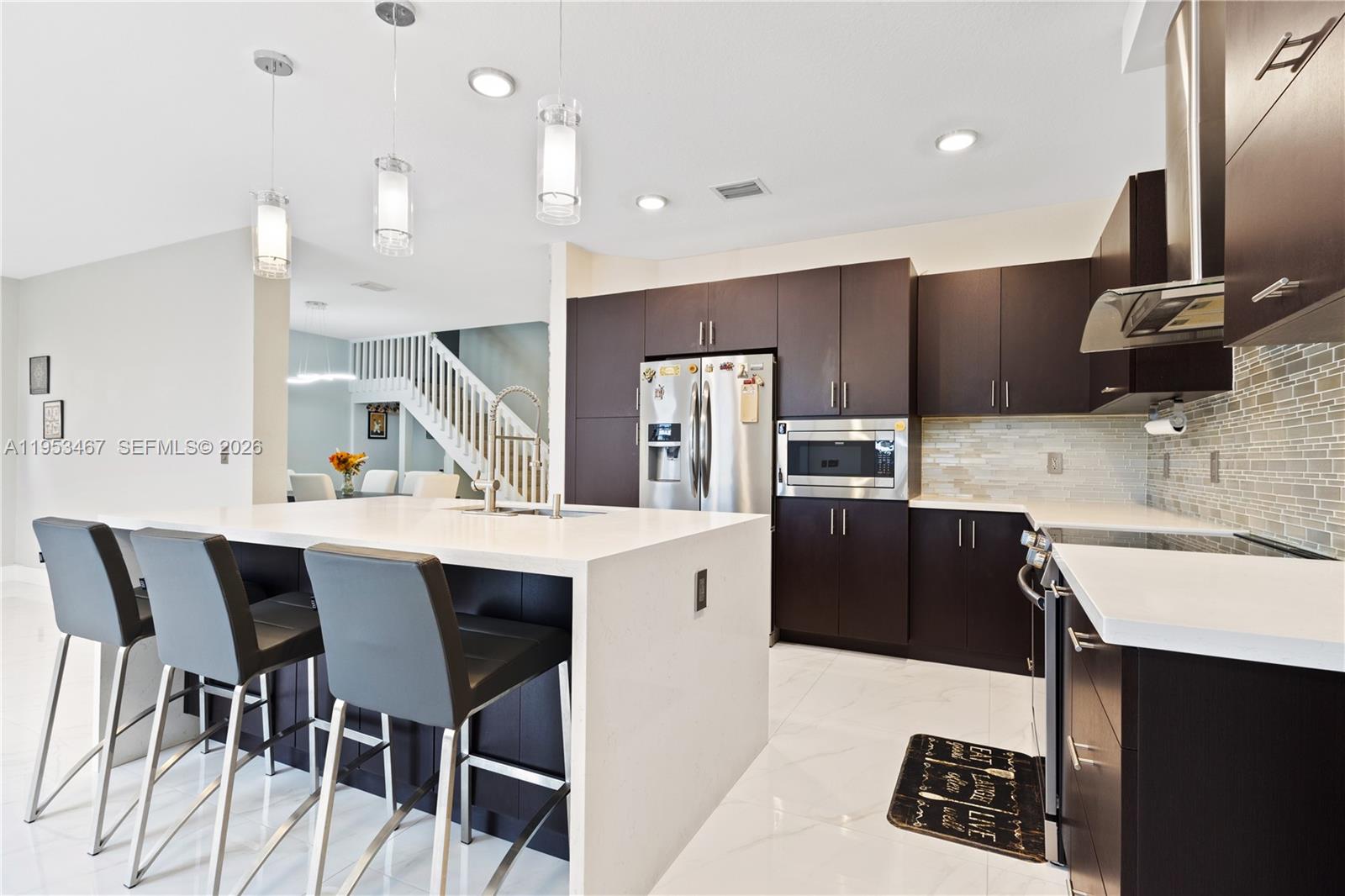 11287 NW 43rd Ter, Doral FL 33178