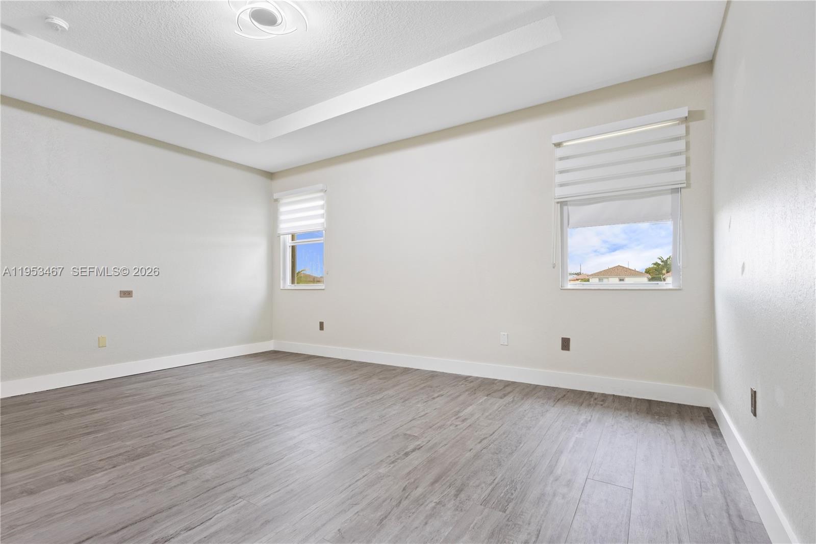 11287 NW 43rd Ter, Doral FL 33178