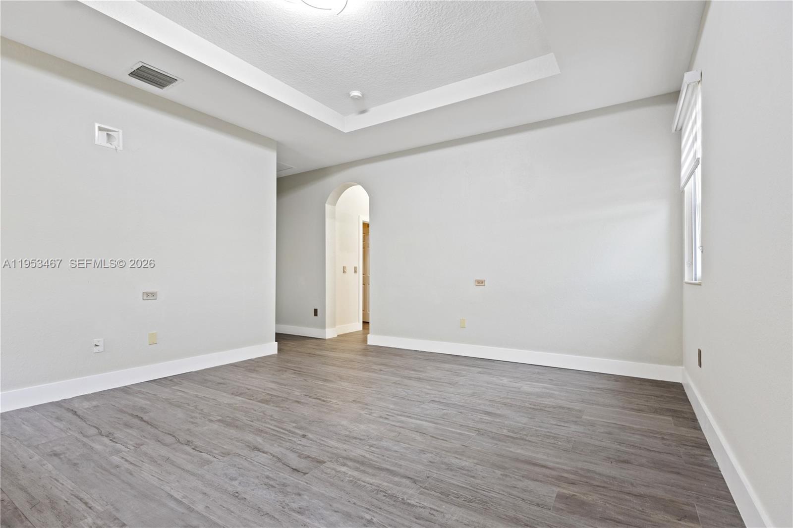 11287 NW 43rd Ter, Doral FL 33178