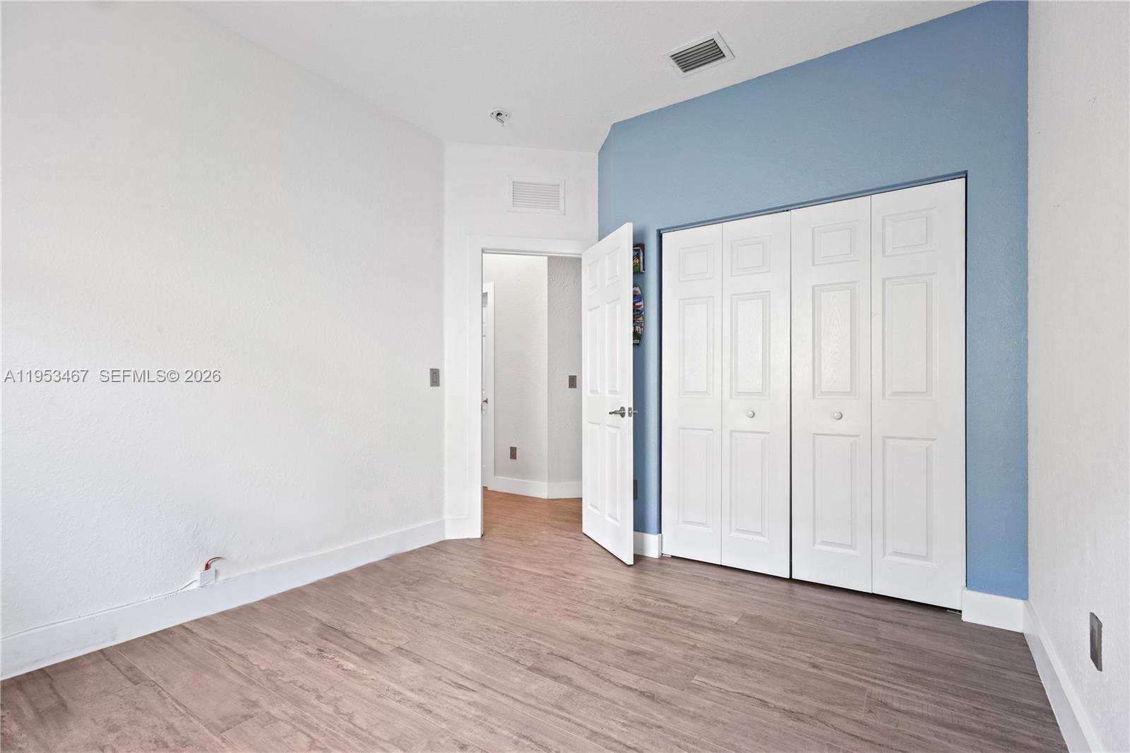 11287 NW 43rd Ter, Doral FL 33178