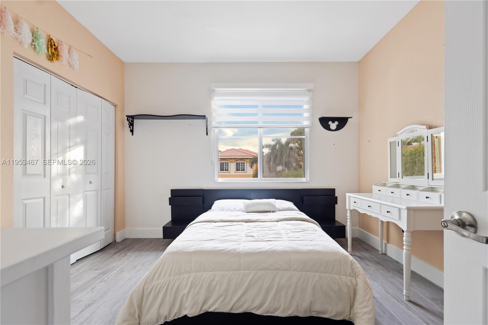 11287 NW 43rd Ter, Doral FL 33178