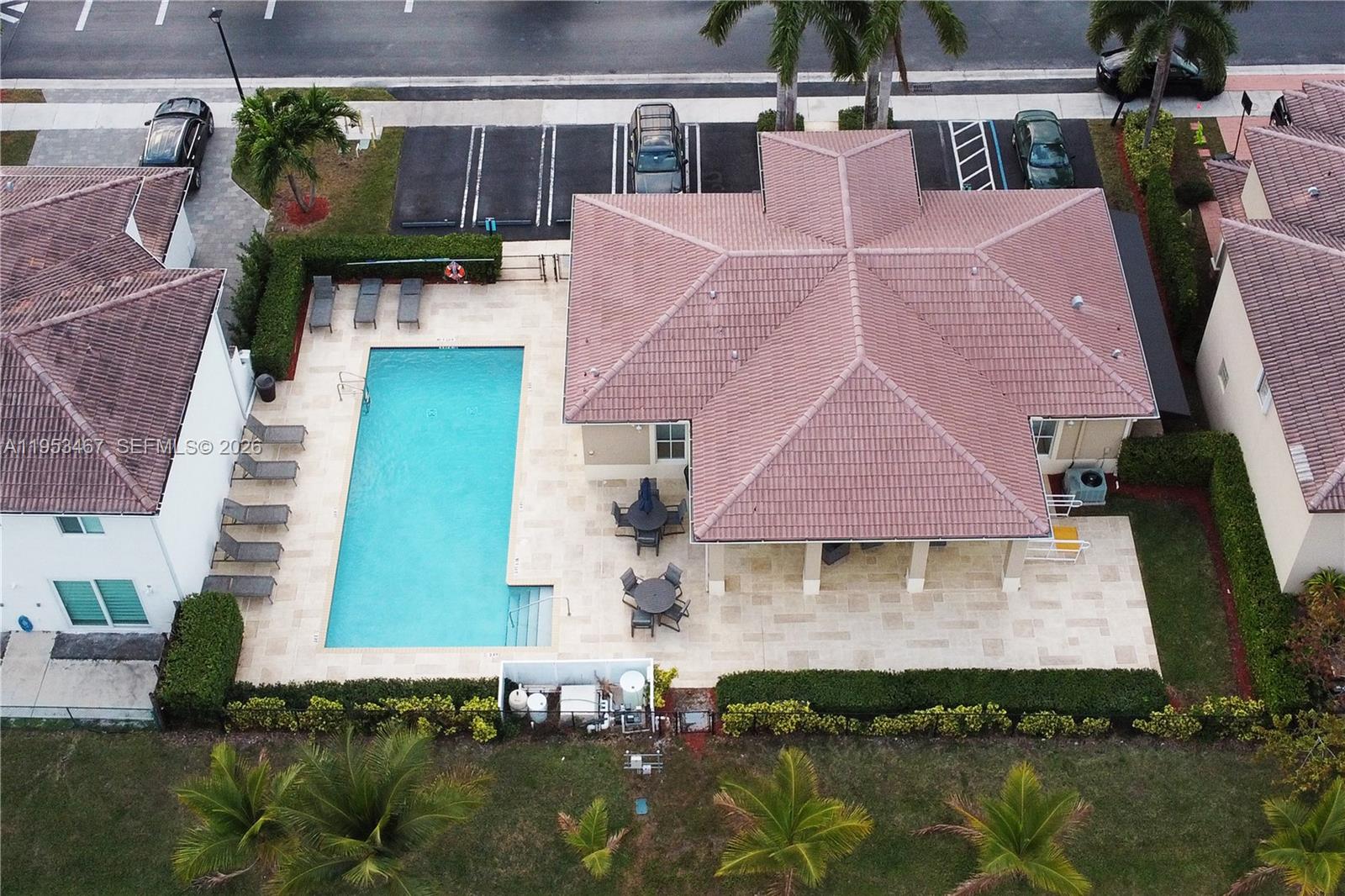 11287 NW 43rd Ter, Doral FL 33178