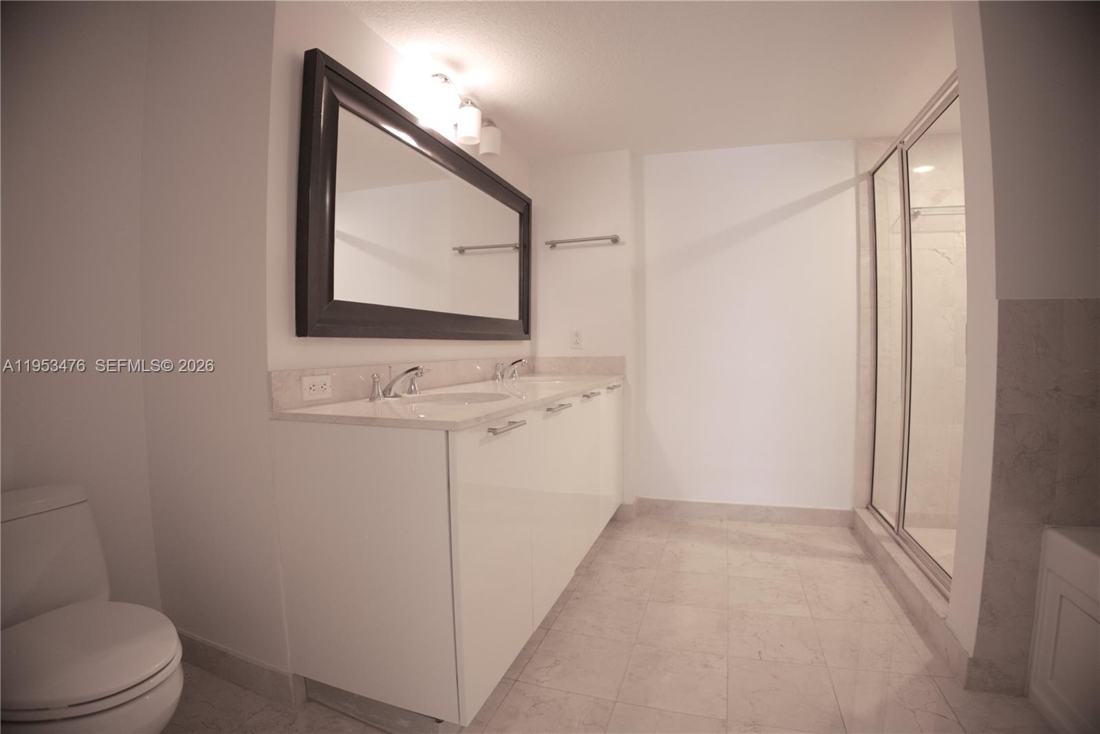 1800 N Bayshore Dr #911, Miami FL 33132