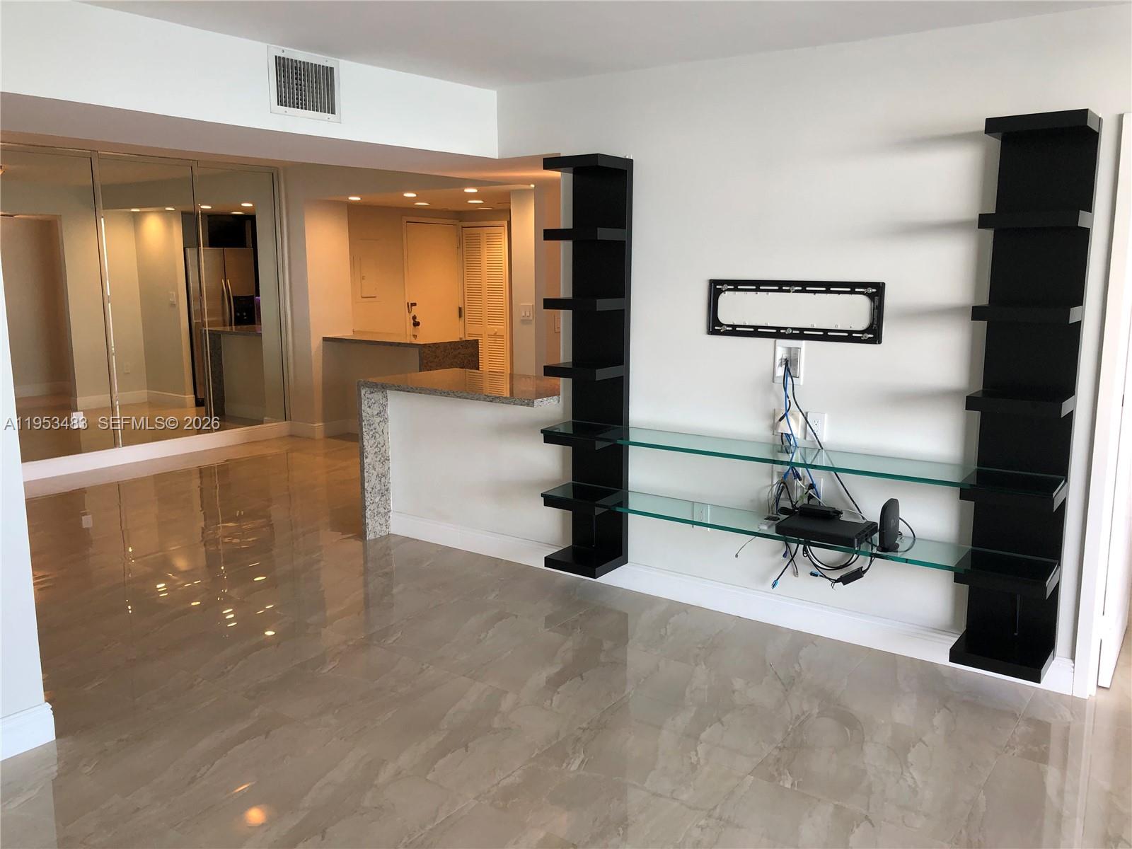 2333 Brickell Ave #2609, Miami FL 33129