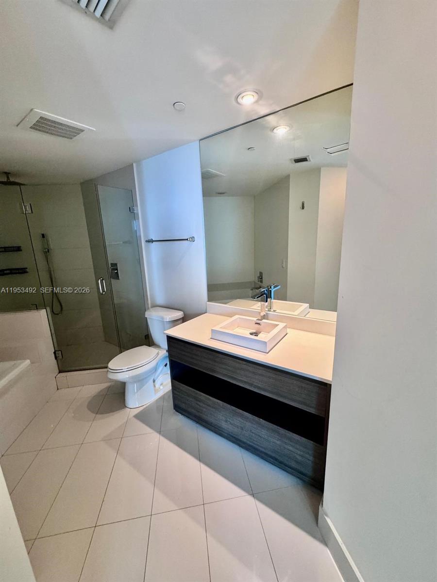1100 S Miami Ave #3010, Miami FL 33130