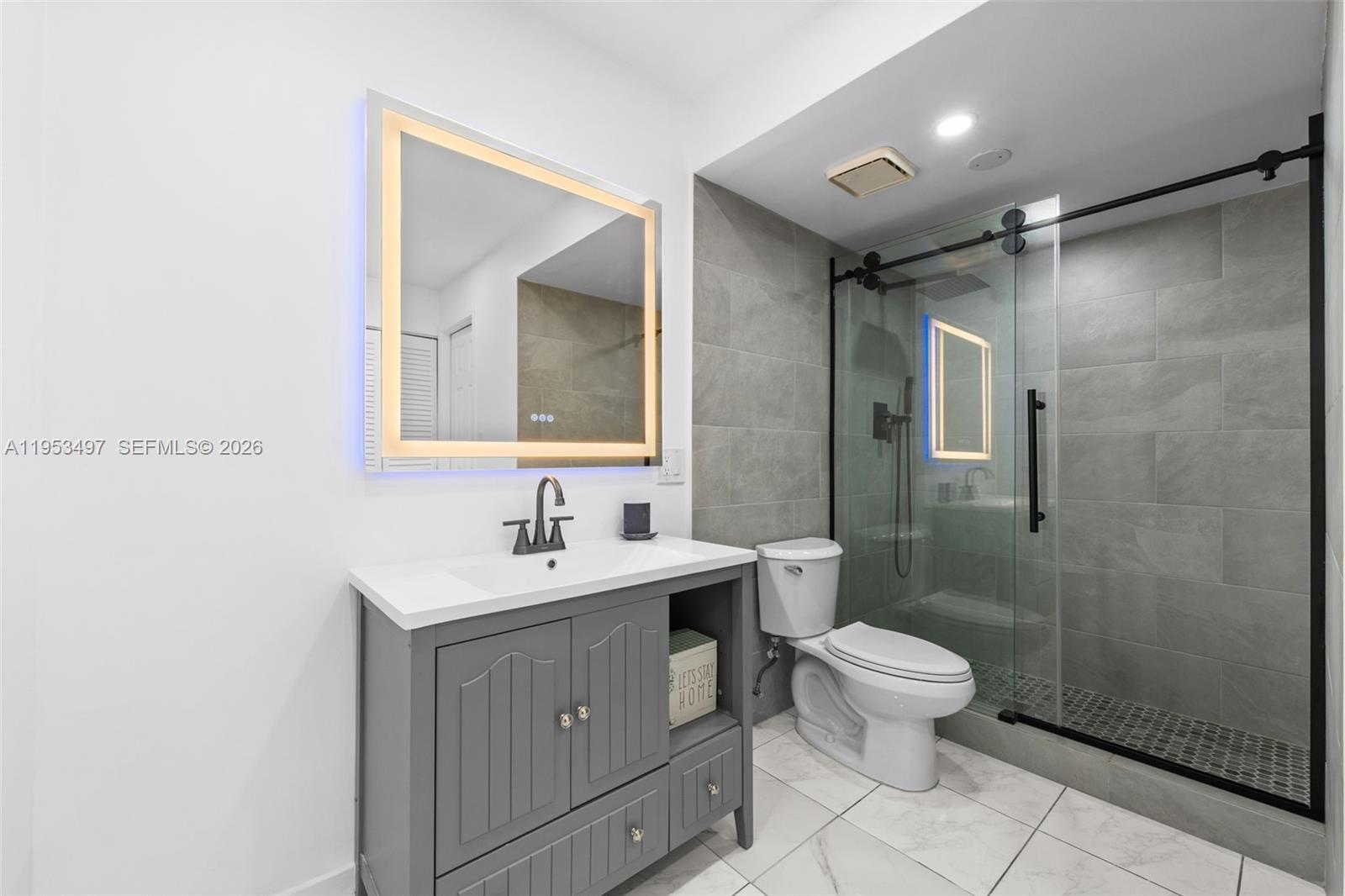 401 Golden Isles Dr #304, Hallandale Beach FL 33009