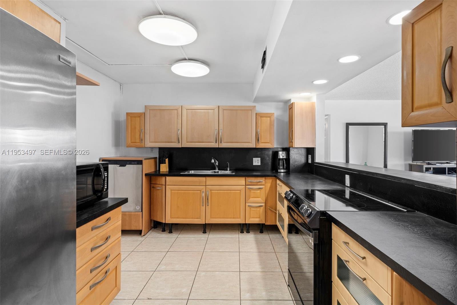 401 Golden Isles Dr #304, Hallandale Beach FL 33009
