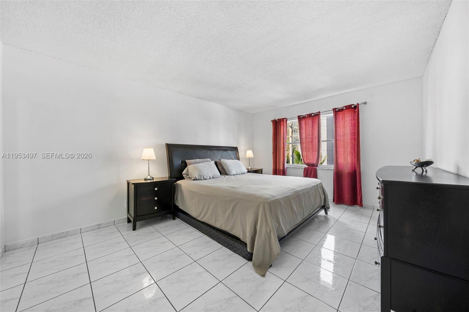 401 Golden Isles Dr #304, Hallandale Beach FL 33009