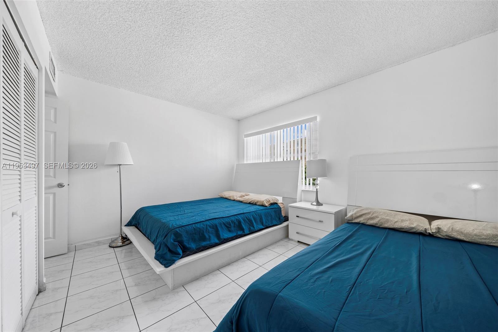 401 Golden Isles Dr #304, Hallandale Beach FL 33009