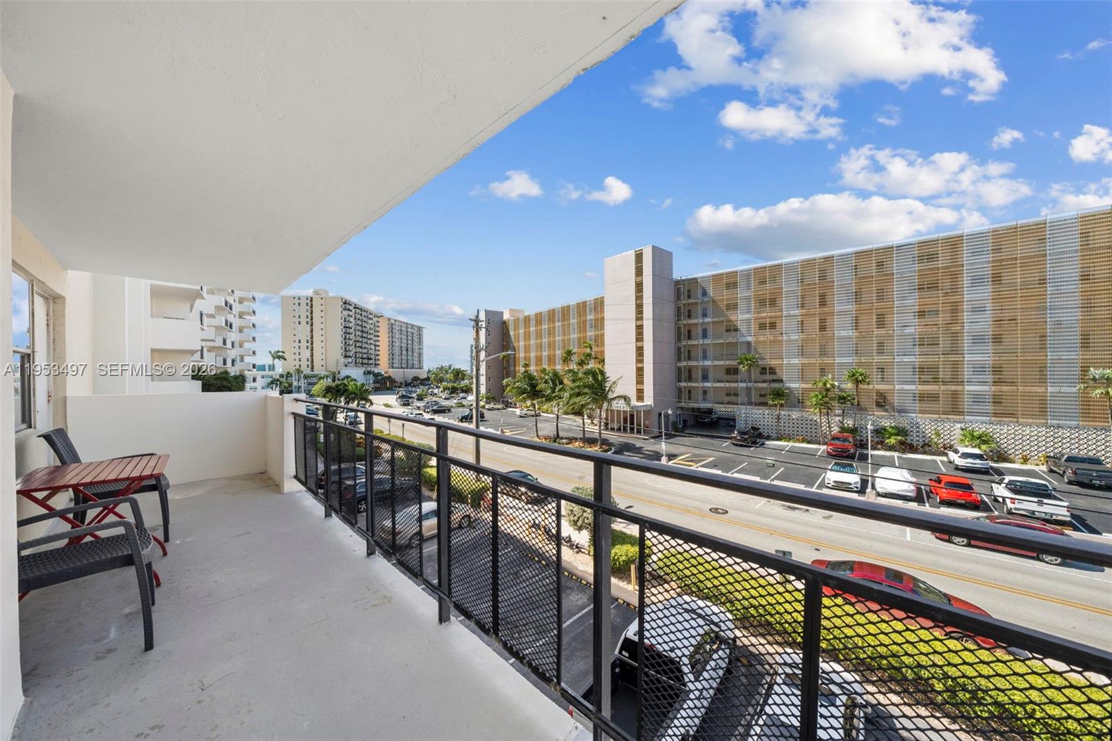 401 Golden Isles Dr #304, Hallandale Beach FL 33009