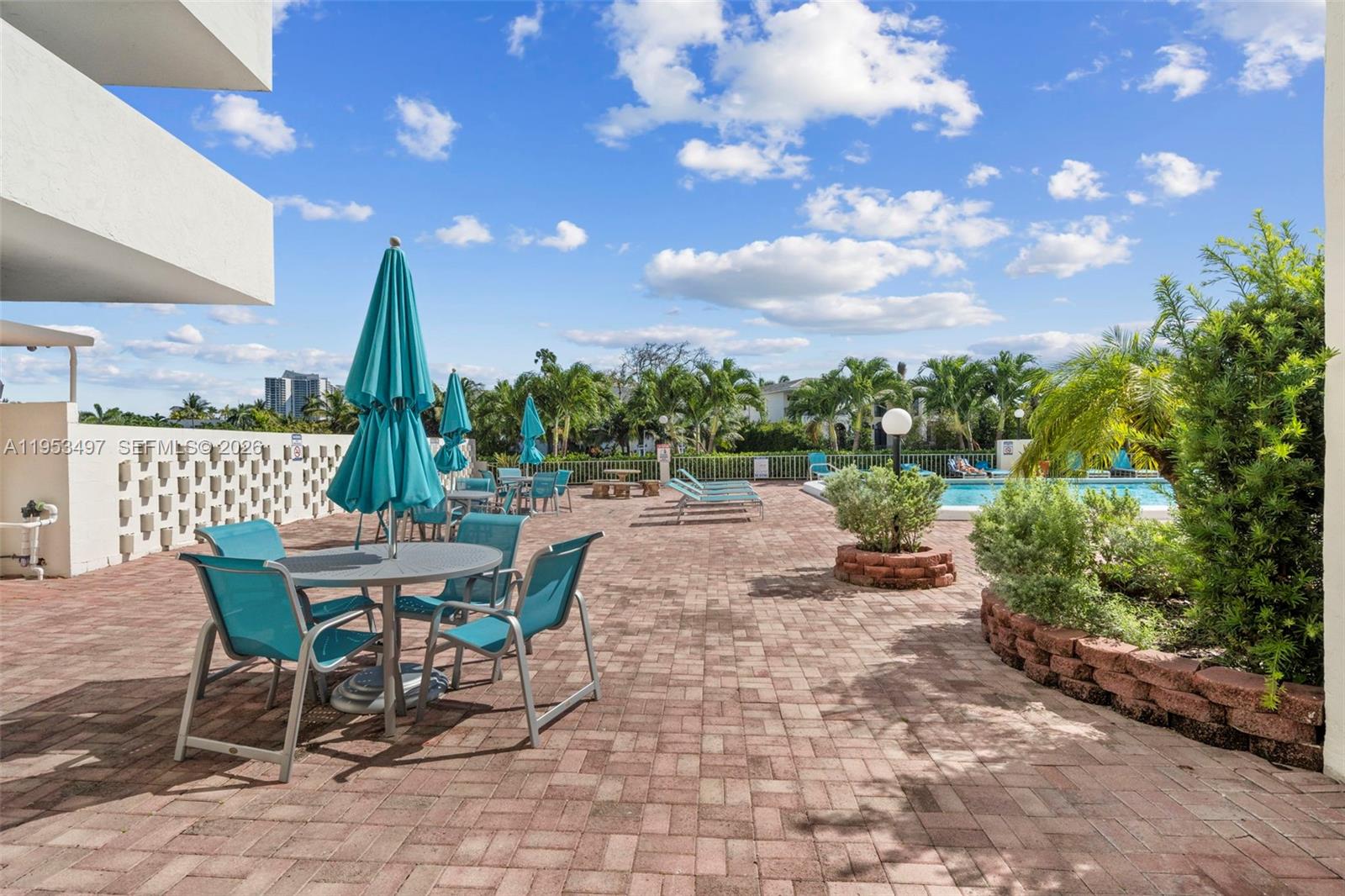 401 Golden Isles Dr #304, Hallandale Beach FL 33009