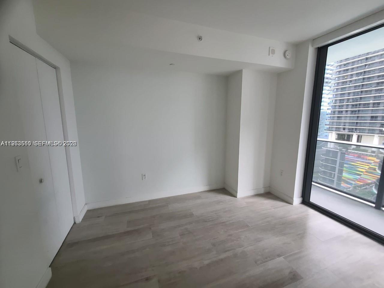 55 SW 9th St #1502, Miami FL 33130