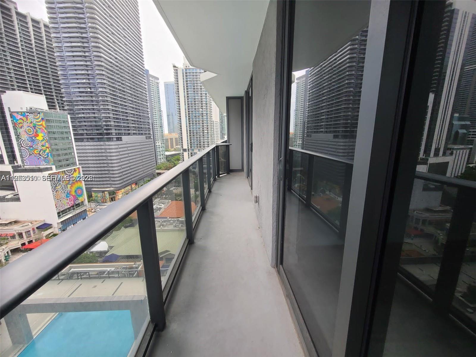 55 SW 9th St #1502, Miami FL 33130