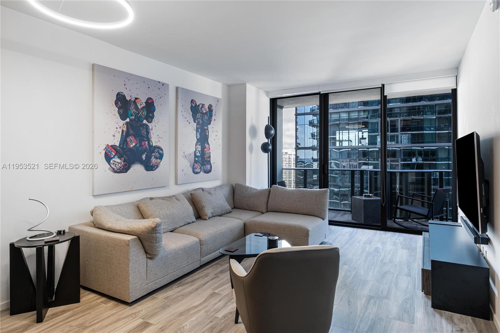 801 S Miami Ave #4207, Miami FL 33130
